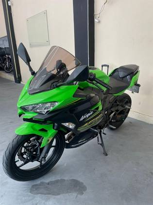 KAWASAKI NINJA 400 